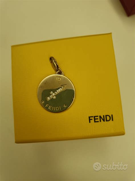 ciondolo fendi online|fendi official website.